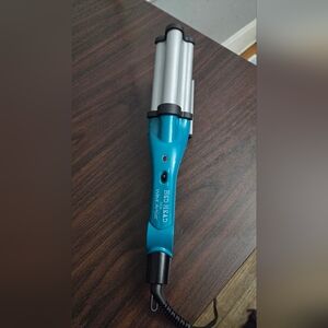 BedHead Wave Artist Hair Tool - Blue and Silver